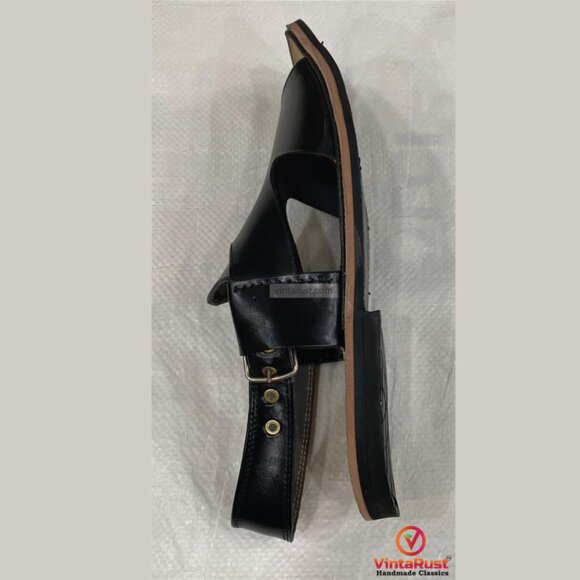 Men’s Black Leather Kaptaan Chappal: Ethnic Handmade Footwear